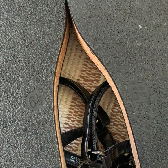 ✨2 for $15✨ Square toed black sandals with cork detailed platform! - Picture 4 of 4